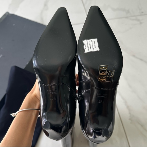 Burberry Knee High Heeled Boots with Original Box & Dust bag - Picture 5 of 14